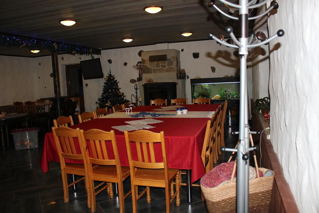 Krapi Guesthouse Treimani Kamer foto