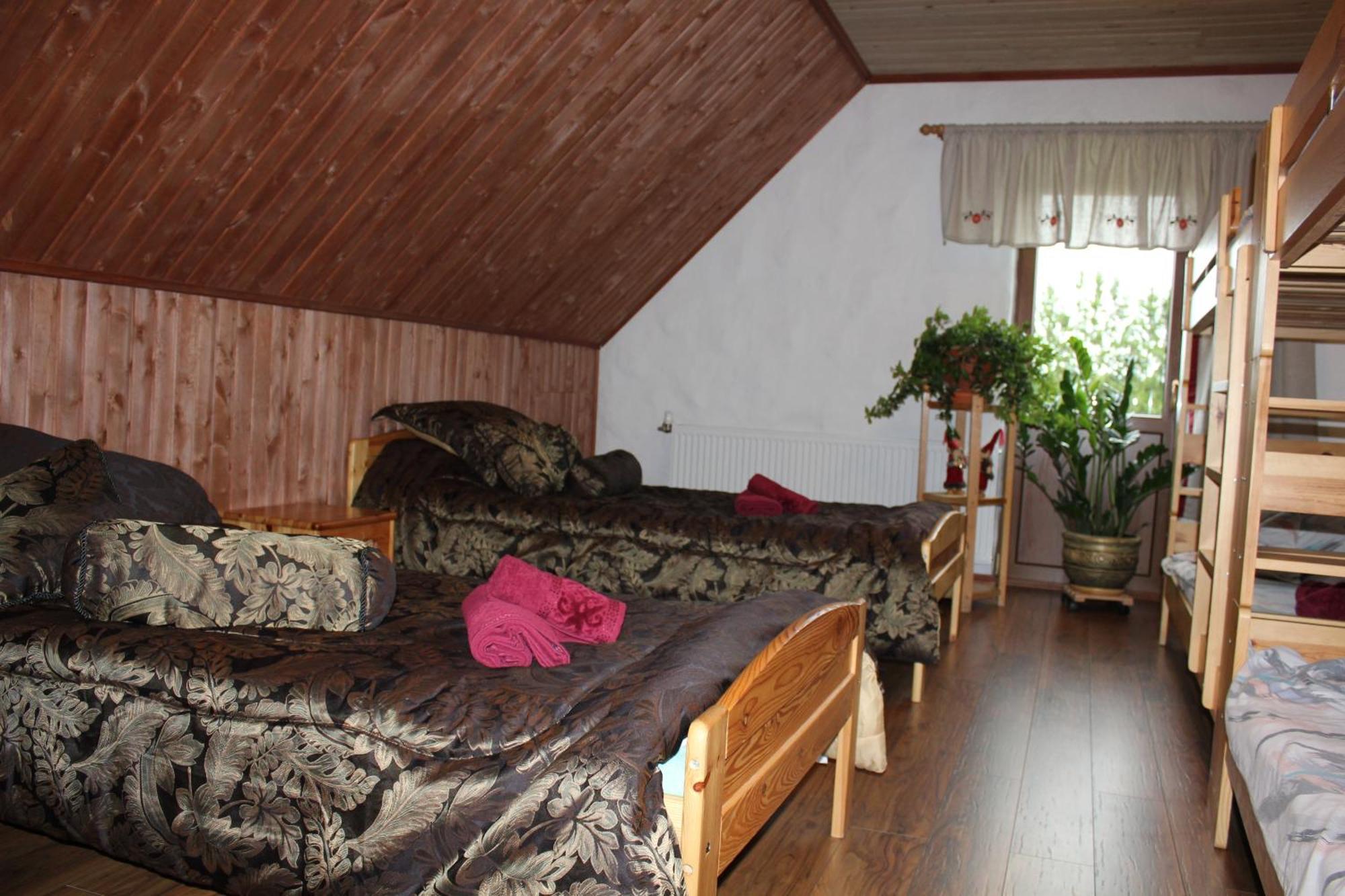 Krapi Guesthouse Treimani Kamer foto