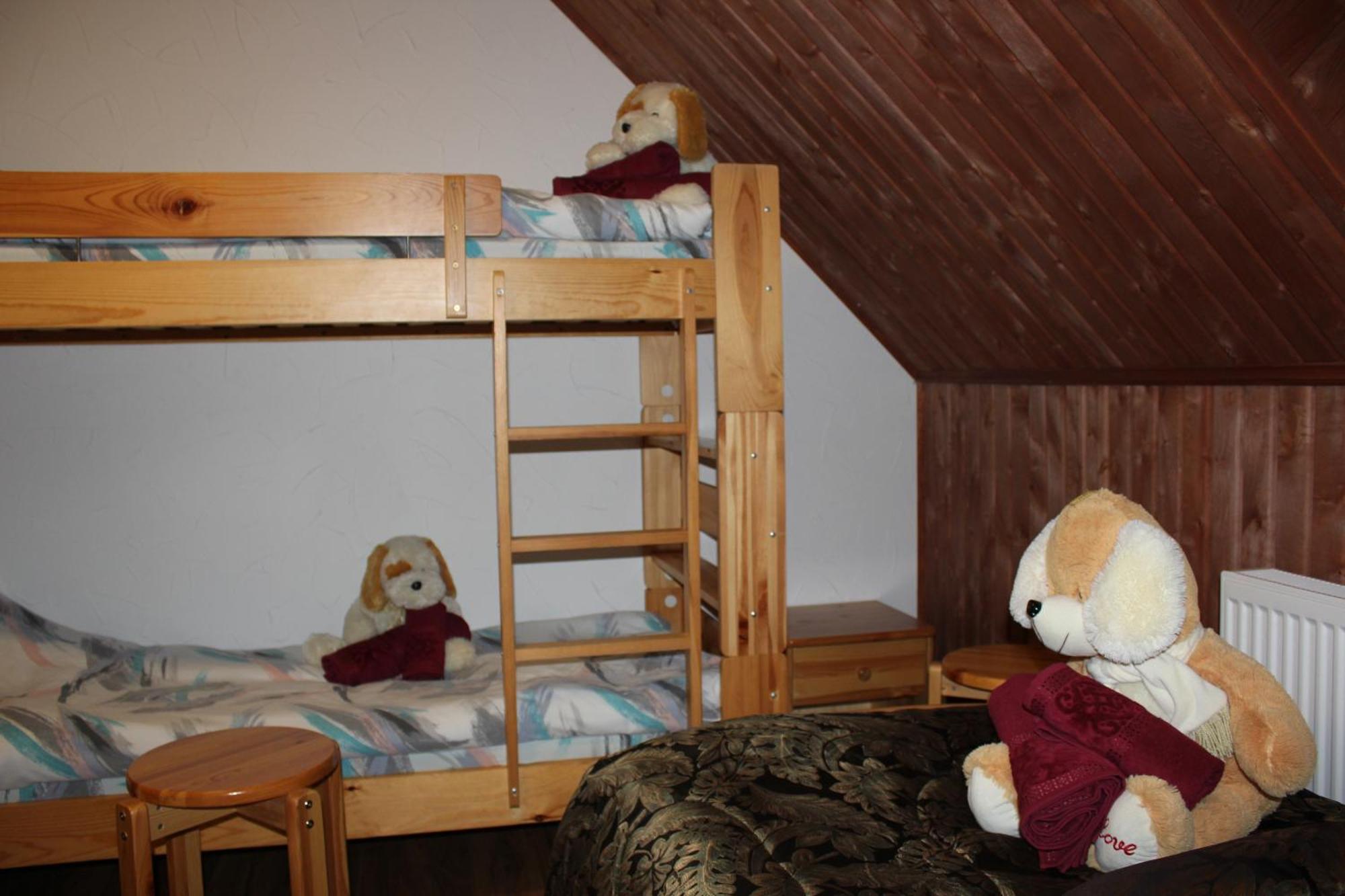 Krapi Guesthouse Treimani Kamer foto