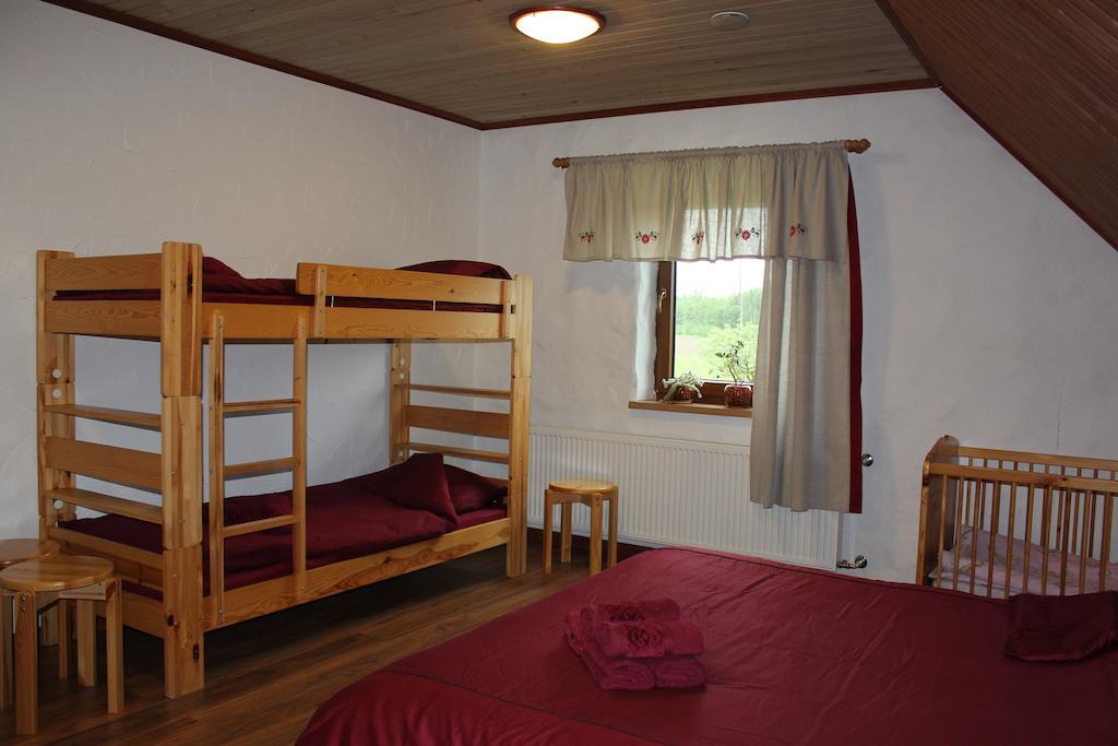 Krapi Guesthouse Treimani Kamer foto