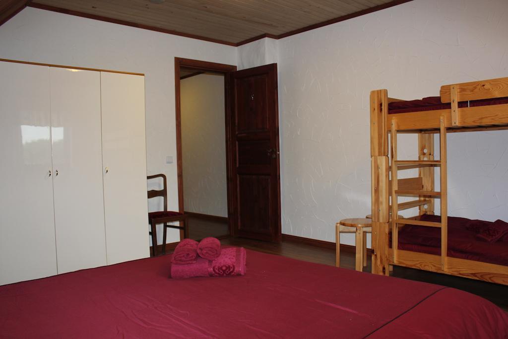 Krapi Guesthouse Treimani Kamer foto