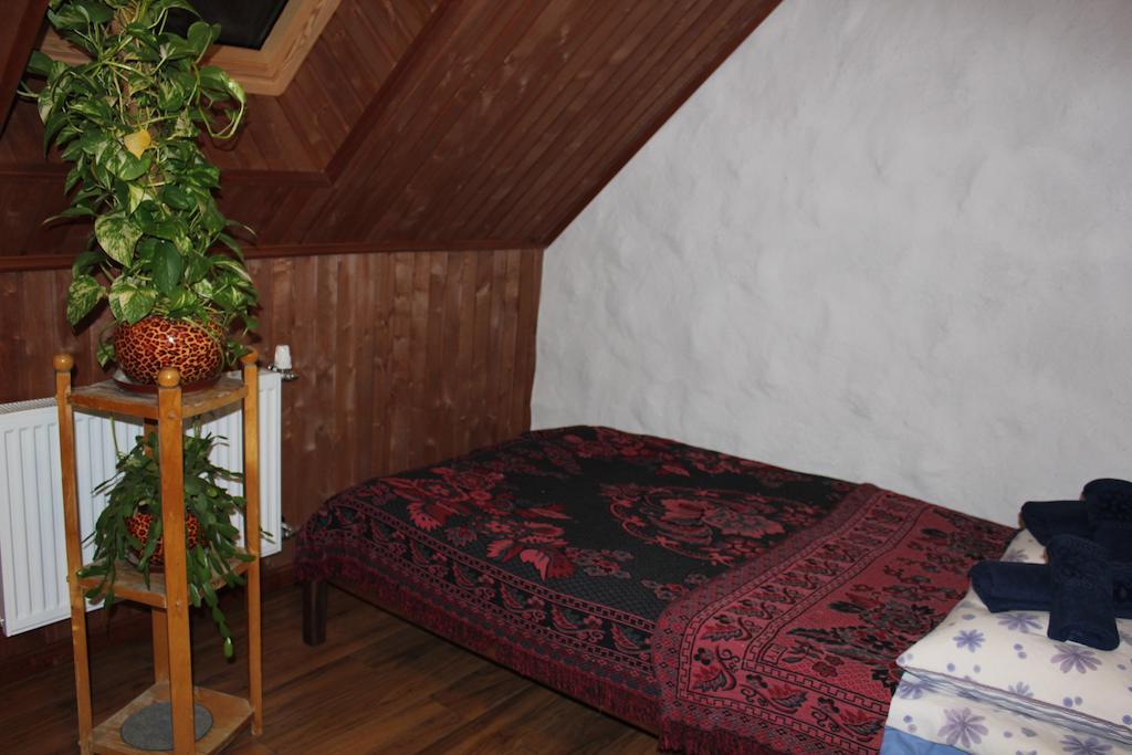 Krapi Guesthouse Treimani Kamer foto