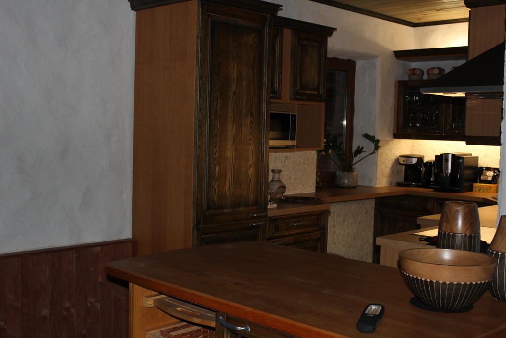Krapi Guesthouse Treimani Kamer foto