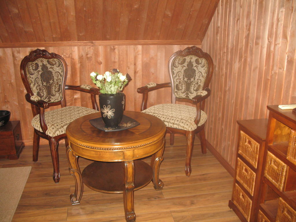 Krapi Guesthouse Treimani Kamer foto