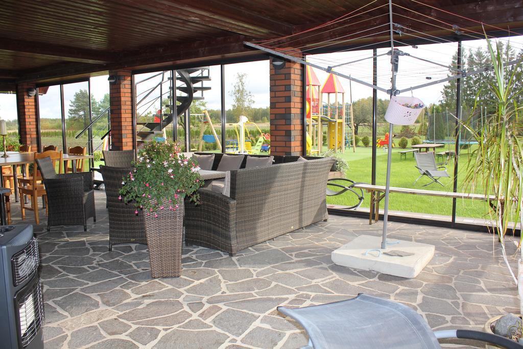 Krapi Guesthouse Treimani Buitenkant foto
